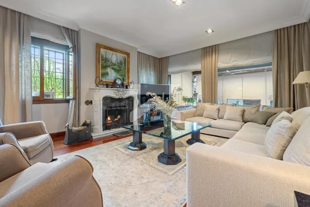 Vivienda singular con piscina y jardin - foto 5