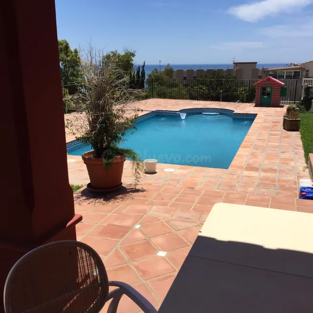 Espectacular villa en torremuelle - foto 2