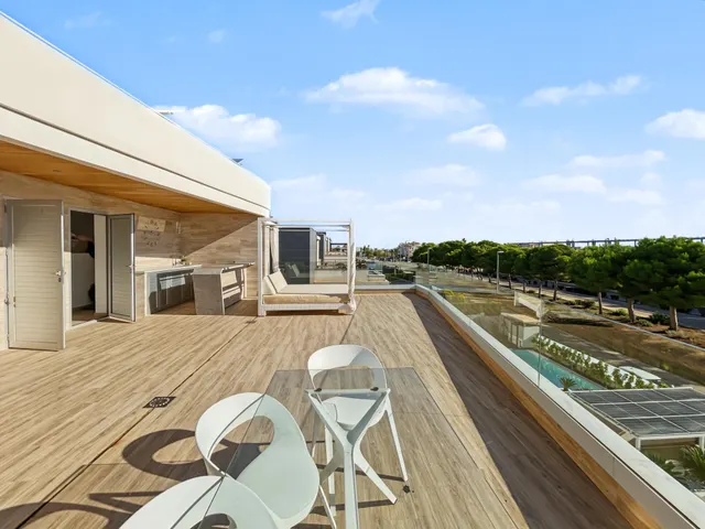Villa de lujo con vistas al mar en Aguamarina, a 200 metros de la playa — 31