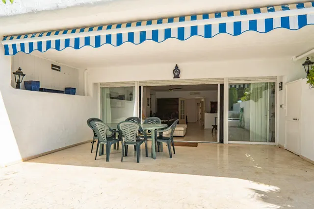 Amplio dúplex en Río Real, Marbella Este, junto a proyectos de alto valor — 46