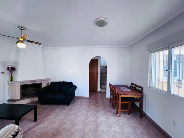 Chalet independiente con piscina en urbanización Lo Crispin, - foto 4