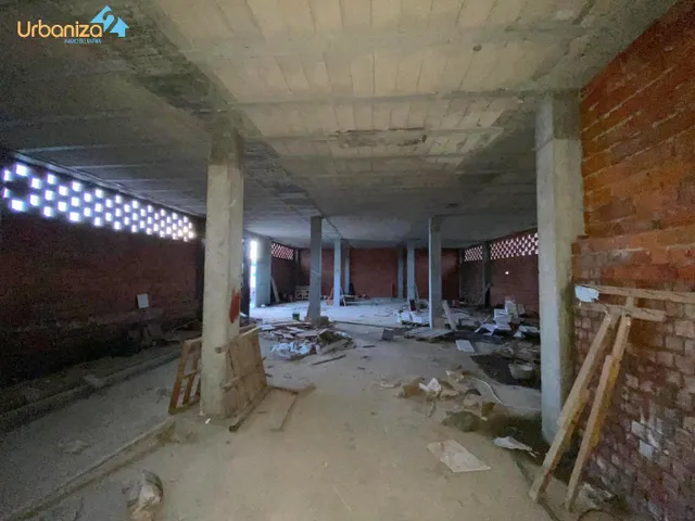 LOCAL EN BRUTO EN VILLAR DEL REY. MUY BUENA situación — 7