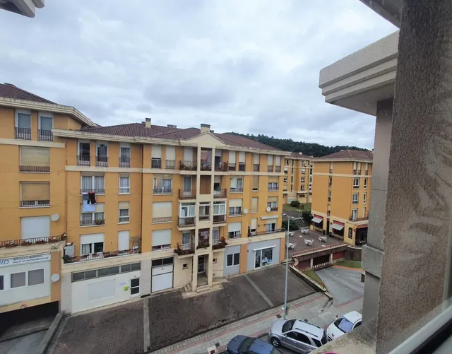 2 habitaciones y garaje cerrado, para entrar a vivir — 28