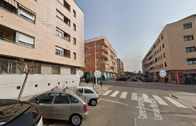 SE VENDE piso OKUPA en C CL FRANCESC LARRODE ARTOLA,10 Esc:6 - foto 4