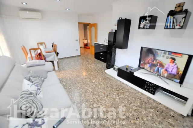 ¡LUZ A RAUDALES! BONITO, AMPLIO Y EXTERIOR CON BALCÓN Y ASCE - foto 3