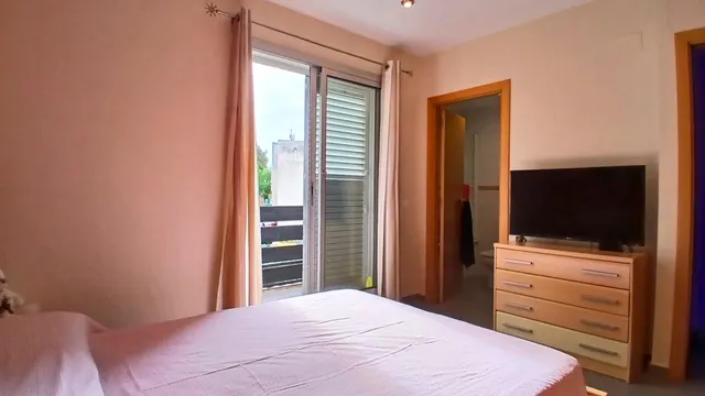 Adosado de 3 habitaciones, jardín, parking privado y gran piscina comunitaria a pocos metros de la Platja de Mont-Roig!! — 22