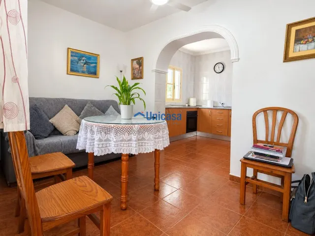 CHALET INDEPENDIENTE · 2 VIVIENDAS · PARCELA DE 422 M2 — 25