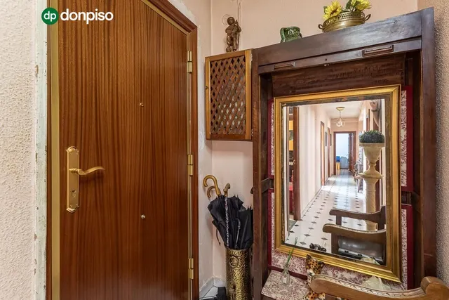 AMPLIO PISO JUNTO GRAN CAPITAN — 21