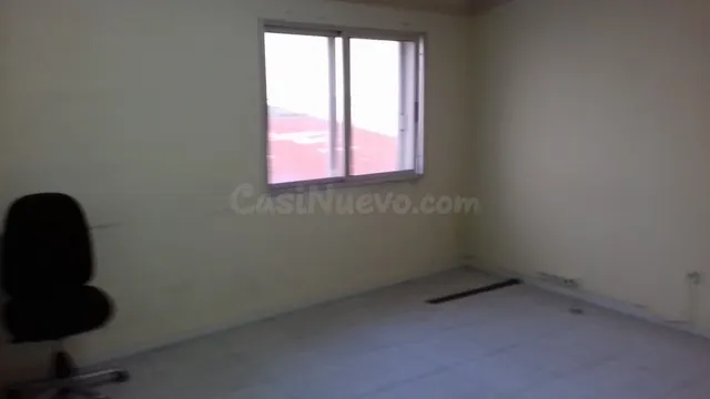 SE VENDE LOCAL, ZONA VIRXE DA CERCA, DE 400 M2 - foto 4