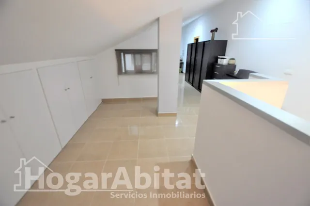 Precioso ático dúplex reformado con garaje y terraza — 23