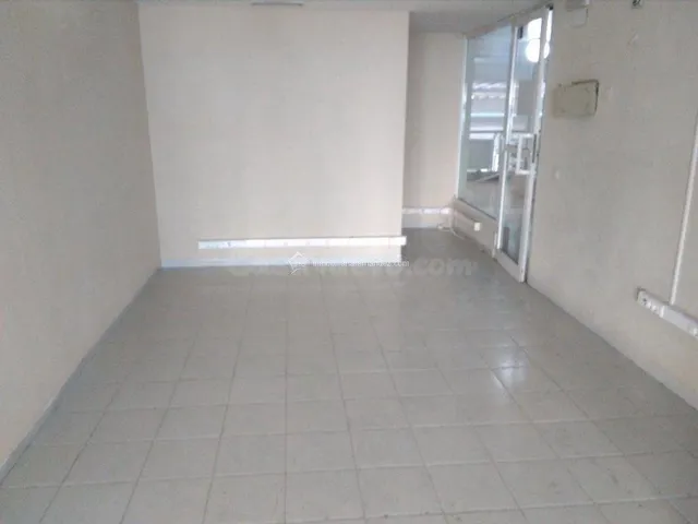 Se vende local comercial en el Descubrimiento - foto 2