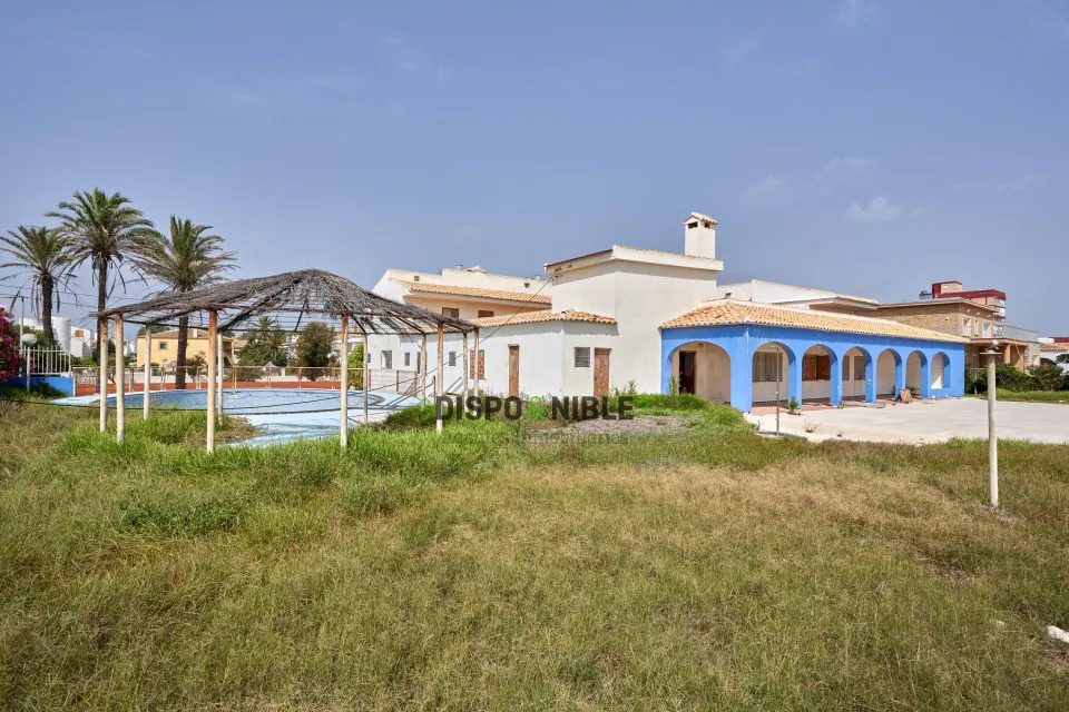 Chalet 10 habitaciones 2192m² en venta - El Perellonet