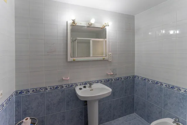 Exclusivo Chalet en Alhaurín el Grande con Piscina y Amplias Vistas — 40