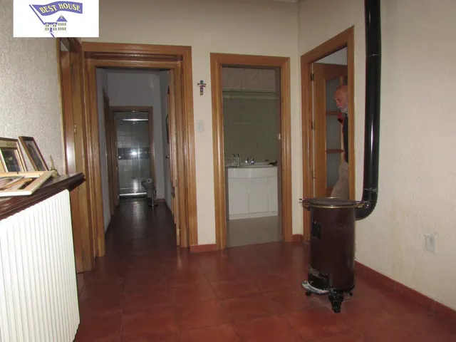 CHALET CON 2000 M2 DE PARCELA — 30