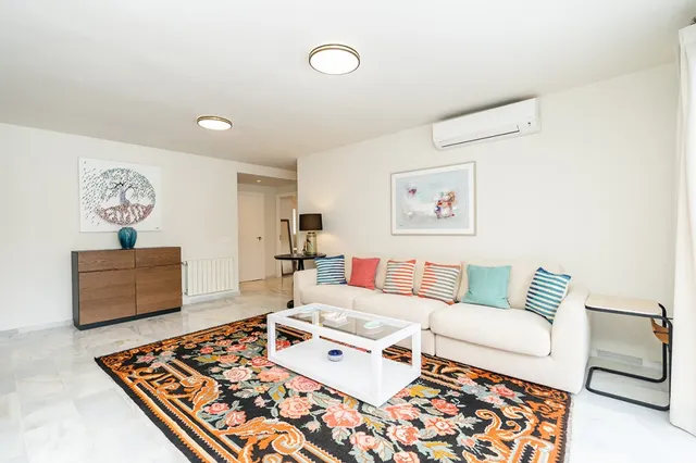 Chalet 4 habitaciones 258m² en venta - Marbella — 8