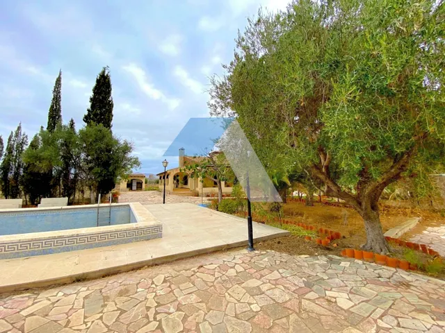 ¡¡INCREÍBLE CHALET en parcela de 11.000 m2!!!! — 3