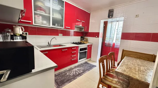 CUARTO PISO CON ASCENSOR - 4 habitaciones - VIRGEN DEL REMEDIO — 8