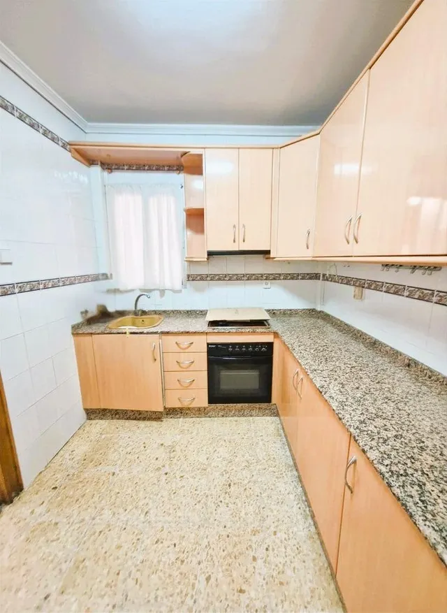Vivienda independiente con dos alturas en Barrio del Cristo  - foto 2