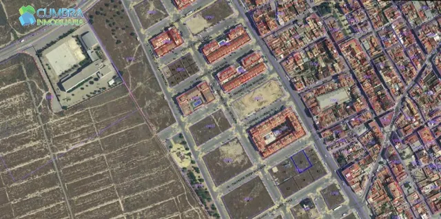 PARCELA CALIFICADA COMO SUELO URBANO EN LA ZONA RESIDENCIAL  - foto 5