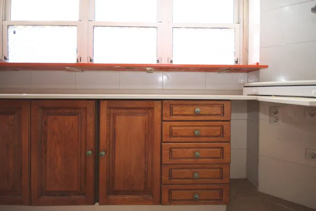Bajo en esquina para convertir en vivienda o negocio en Alaquàs. con informe de arquitecto — 26