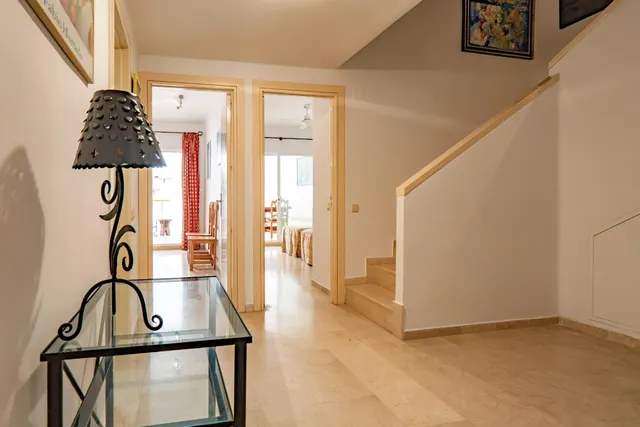 Amplio dúplex en Río Real, Marbella Este, junto a proyectos de alto valor — 31