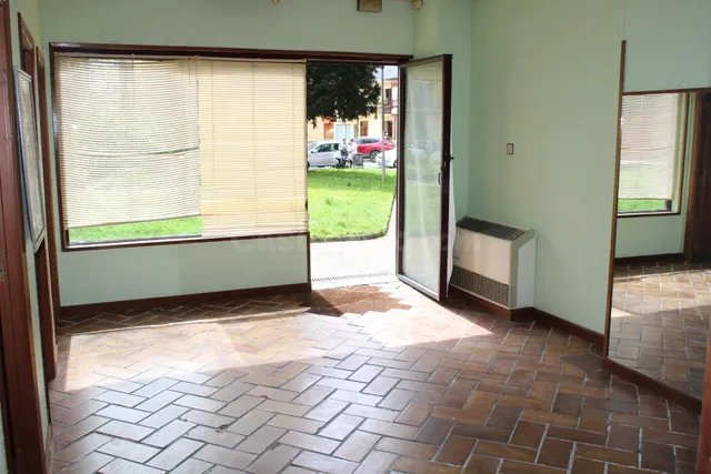 LOCAL COMERCIAL EN DUMBOA — 3