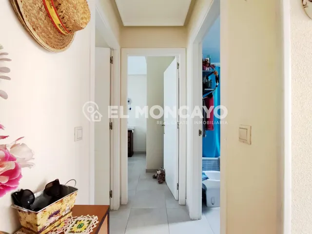 Fantástico apartamento con amplia terraza en Guardamar del Segura, Alicante, Costa Blanca — 14