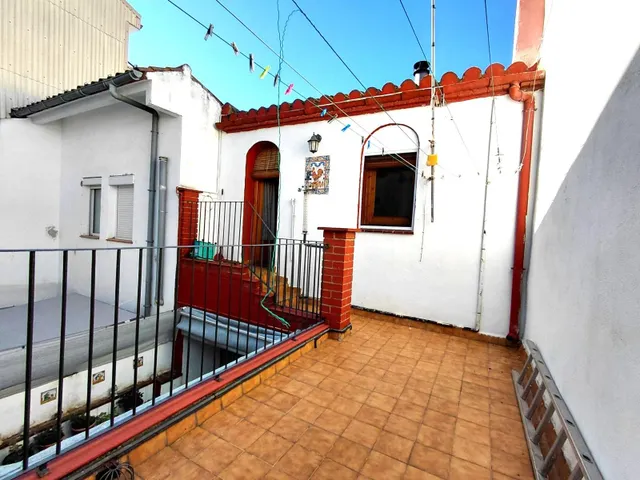 ENCANTADORA CASA EN EL CENTRO — 23