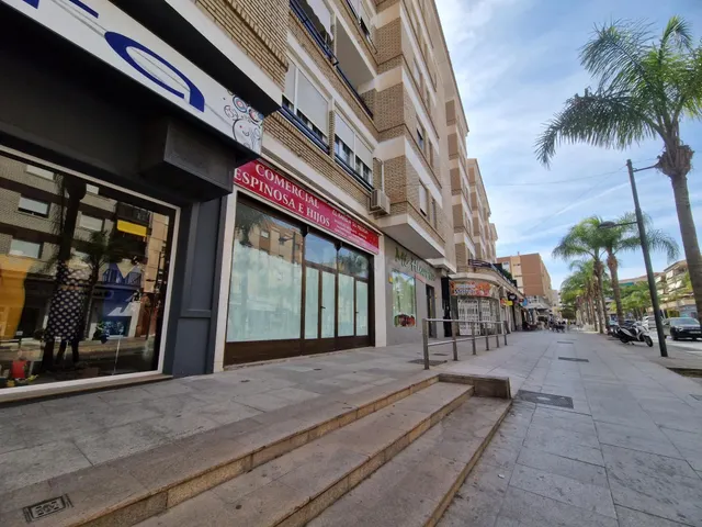 Local en venta y alquiler con opción a compra en Avenida de 