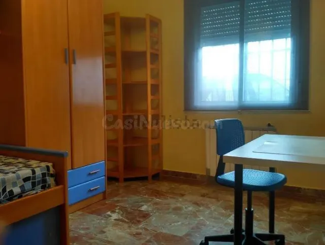 *SE ALQUILA PISO EN CALLE ACERA DE SAN ILDEFONSO IDEAL PARA  - foto 4