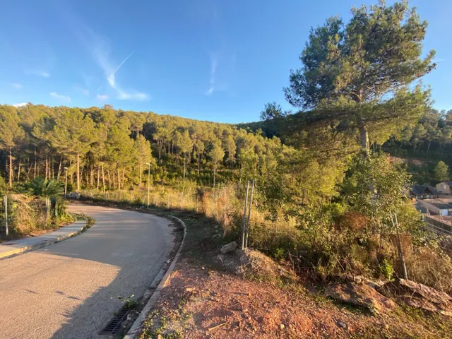Fantastico terreno en Vallirana - En el sector el pinar, parte alta. — 20