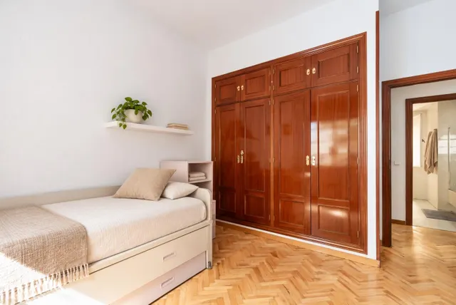 Piso 4 habitaciones 144m² en venta - Goya — 6