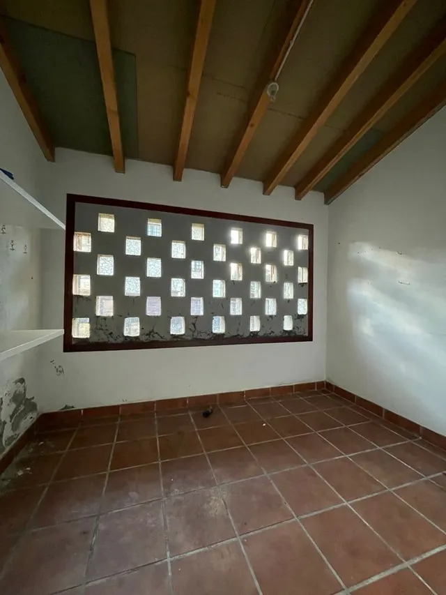 CHALET UNIFAMILIAR EN ESCOBEDO DE CAMARGO EN PARCELA DE 1400 METROS. — 30