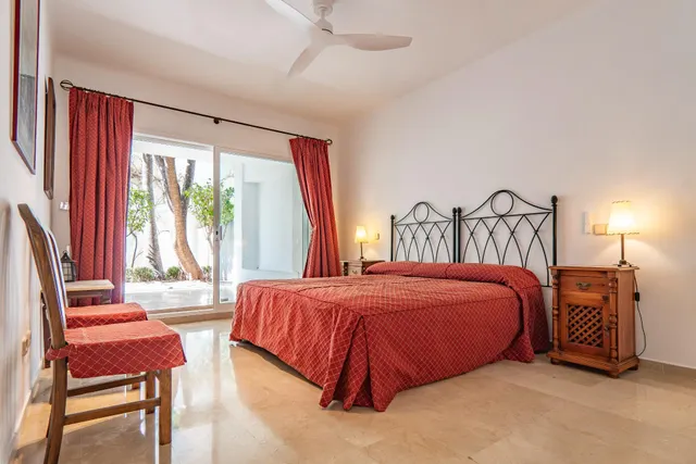 Amplio dúplex en Río Real, Marbella Este, junto a proyectos de alto valor — 18