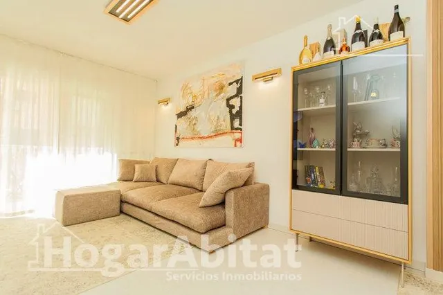 ¡CERCA DE LA PLAYA! PRECIOSO, REFORMADO CON PISCINA, TERRAZA Y GARAJE — 19