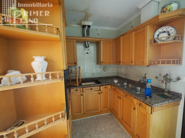 *Casa en calle Socuellamos por solo 110.000 Euros* - foto 3