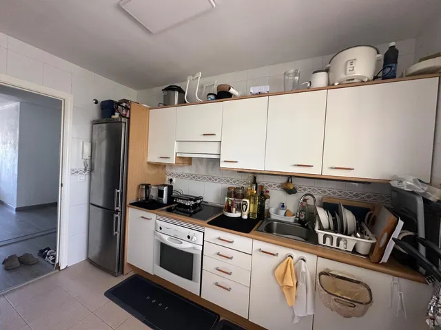 EXCLUSIVA VIVIENDA DE 3 DORMITORIOS CON PISCINA, TERRAZA, GA - foto 4
