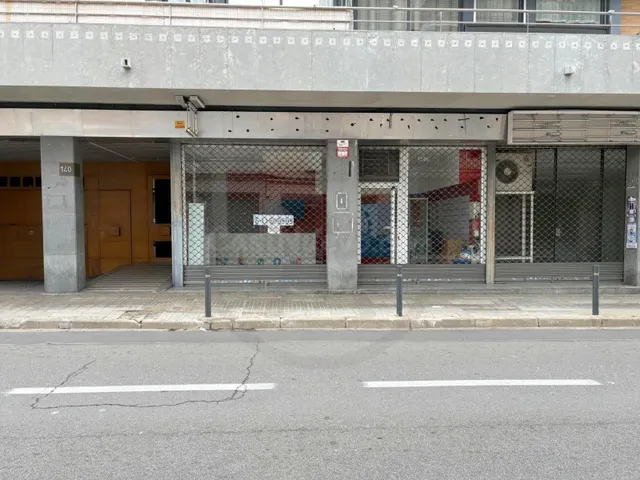 Local comercial 70m² en alquiler - Sant Pere - foto 4
