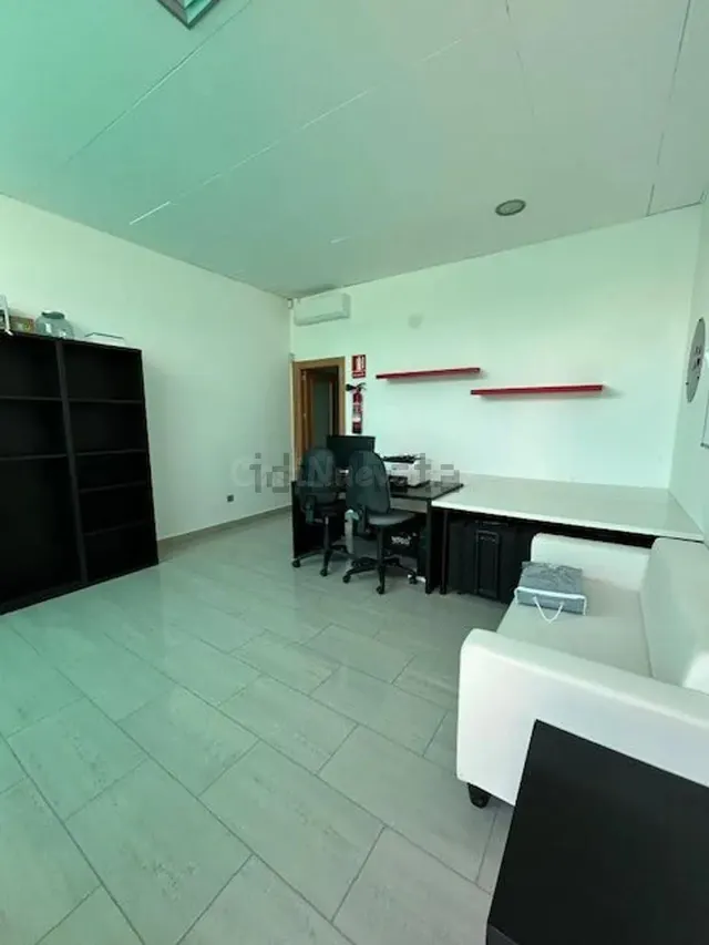 SE VENDE LOCAL COMERCIAL EN PILAR DE LA HORADADA - foto 2