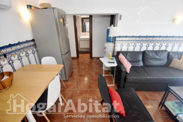 Atractivo chalet amplio con piscina privada, garaje y terraza, todo amueblado y cerca de la playa. — 39