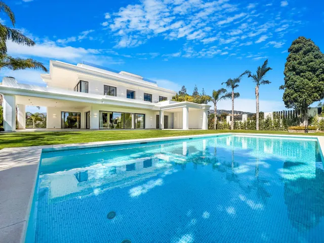 Villa 6 habitaciones 647m² en venta - Las Lomas de Río Verde — 50