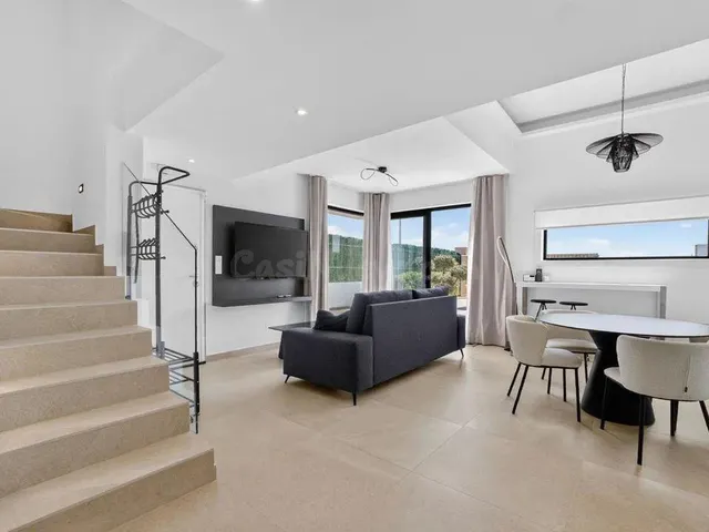 VILLA MODERNA CON PISCINA PRIVADA Y SOLARIUM EN LA AZOTEA | EL RASO, GUARDAMAR — 8