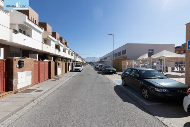 Casa Unifamiliar en Churriana de la Vega — 47