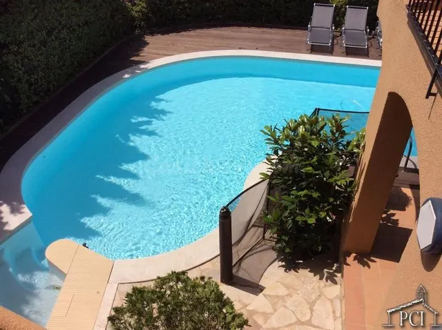 Exclusiva casa de estilo mediterraneo con piscina privada en - foto 3