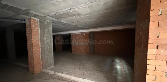 Local comercial 1800m² en venta - Parque del Lago - Peri 18 - foto 5