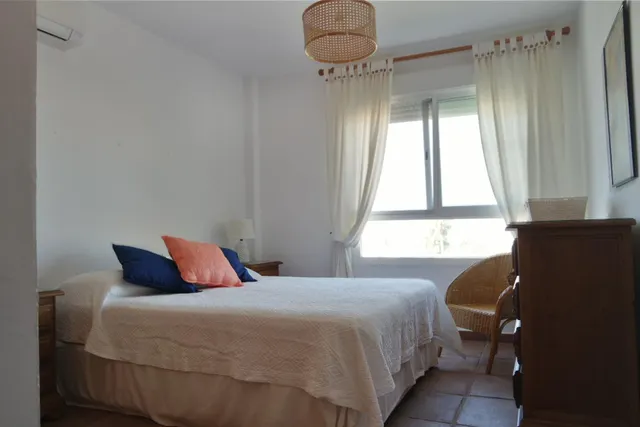 Impresionante chalet con piscina y en zona con campo de golf — 35