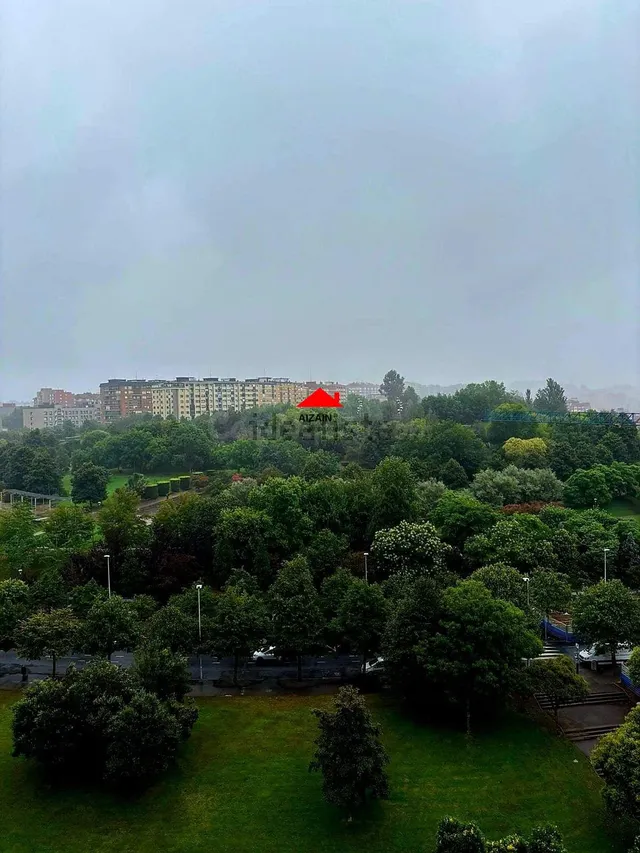Exclusiva vivienda  con balcón y vistas al Jardín Botánico de Barakaldo — 10