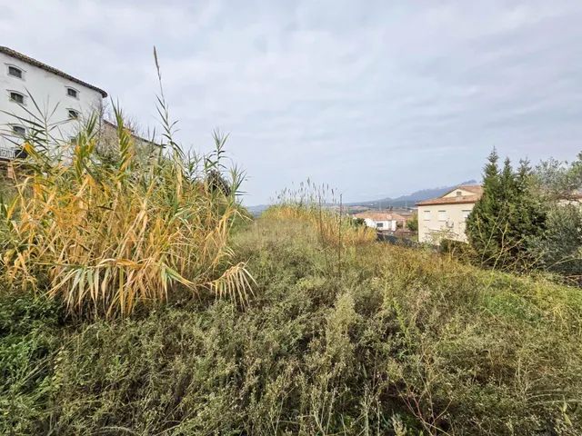 Terreno edificable de 3.636 m2 edificable en urbanización Can Parellada de Masquefa — 3