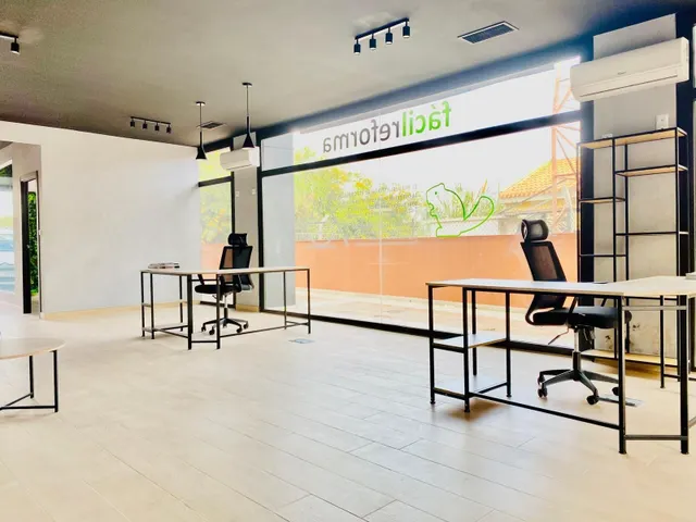 Local comercial 81m² en venta - Villamartín-Las Filipinas — 26
