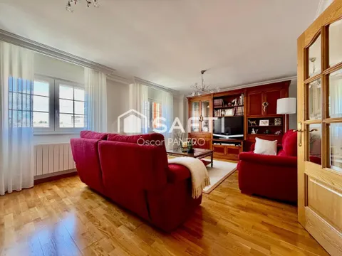 Casa unifamiliar en Trobajo Del Camino